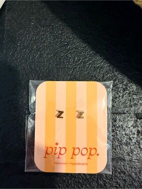 Gold 'Z' Stud Earrings for Kids